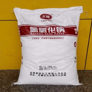 片堿（氫氧化鈉/NaOH）——火堿，苛性